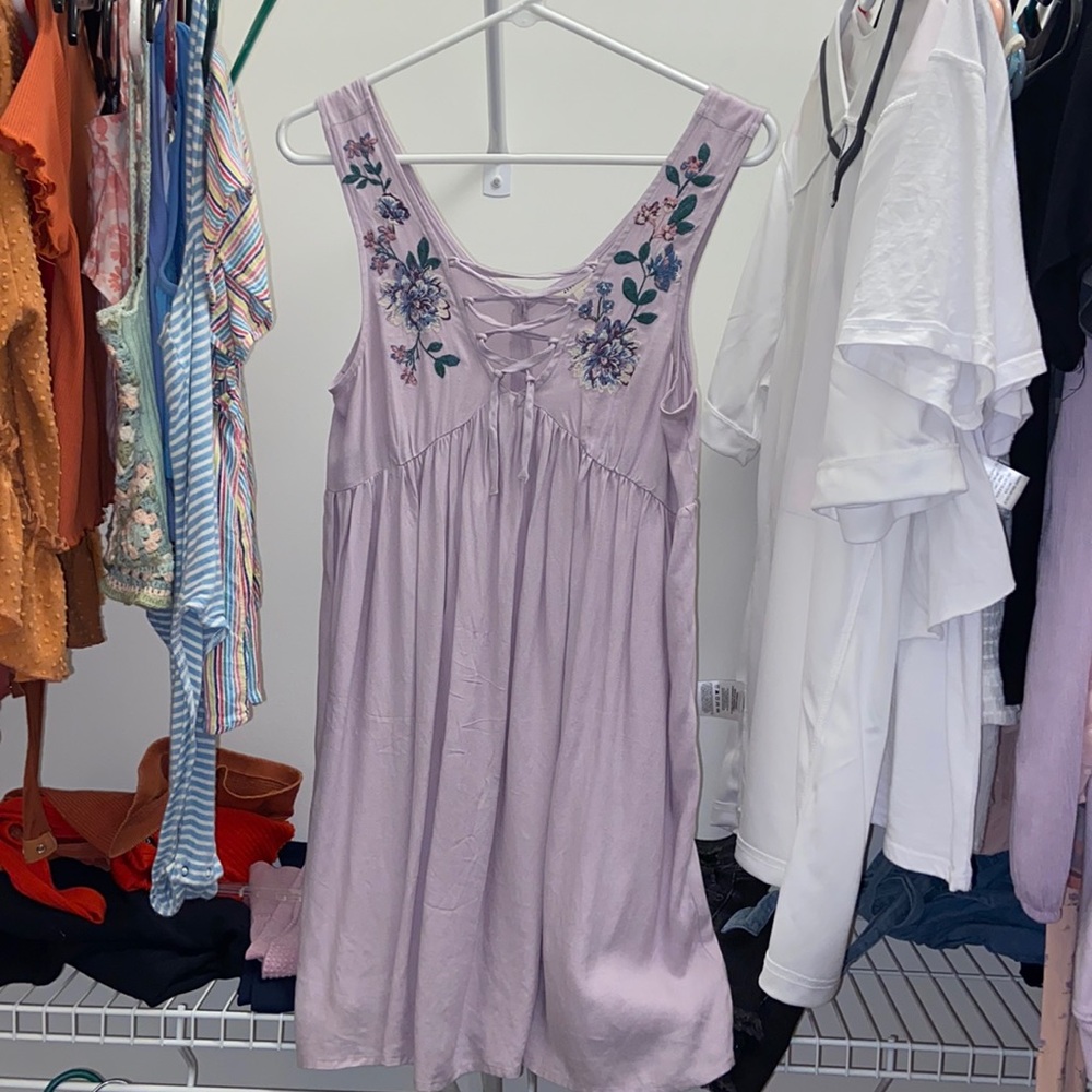 Cuteeee lavender flowy dress